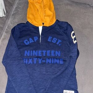 Gap light hoodie Shirt